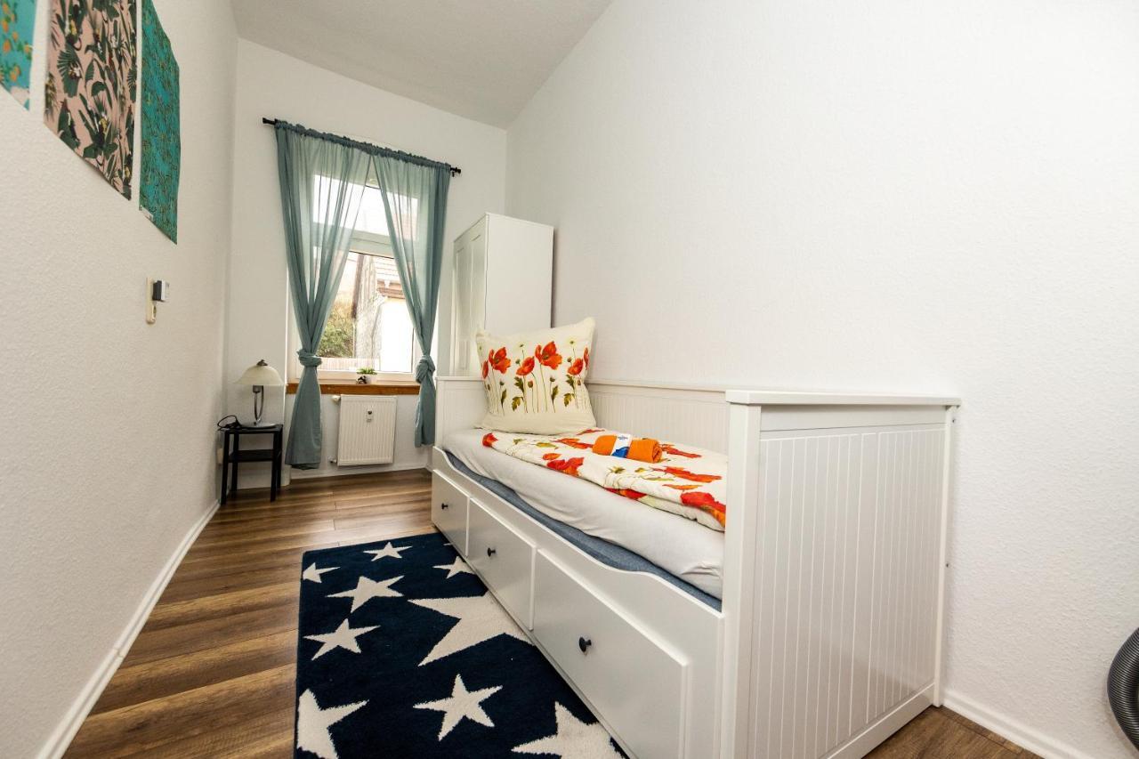 Grossraum-Apartments Mit 2Sz, Wz, Kueche, Smart-Tv, Parken, Etc Erfurt Esterno foto