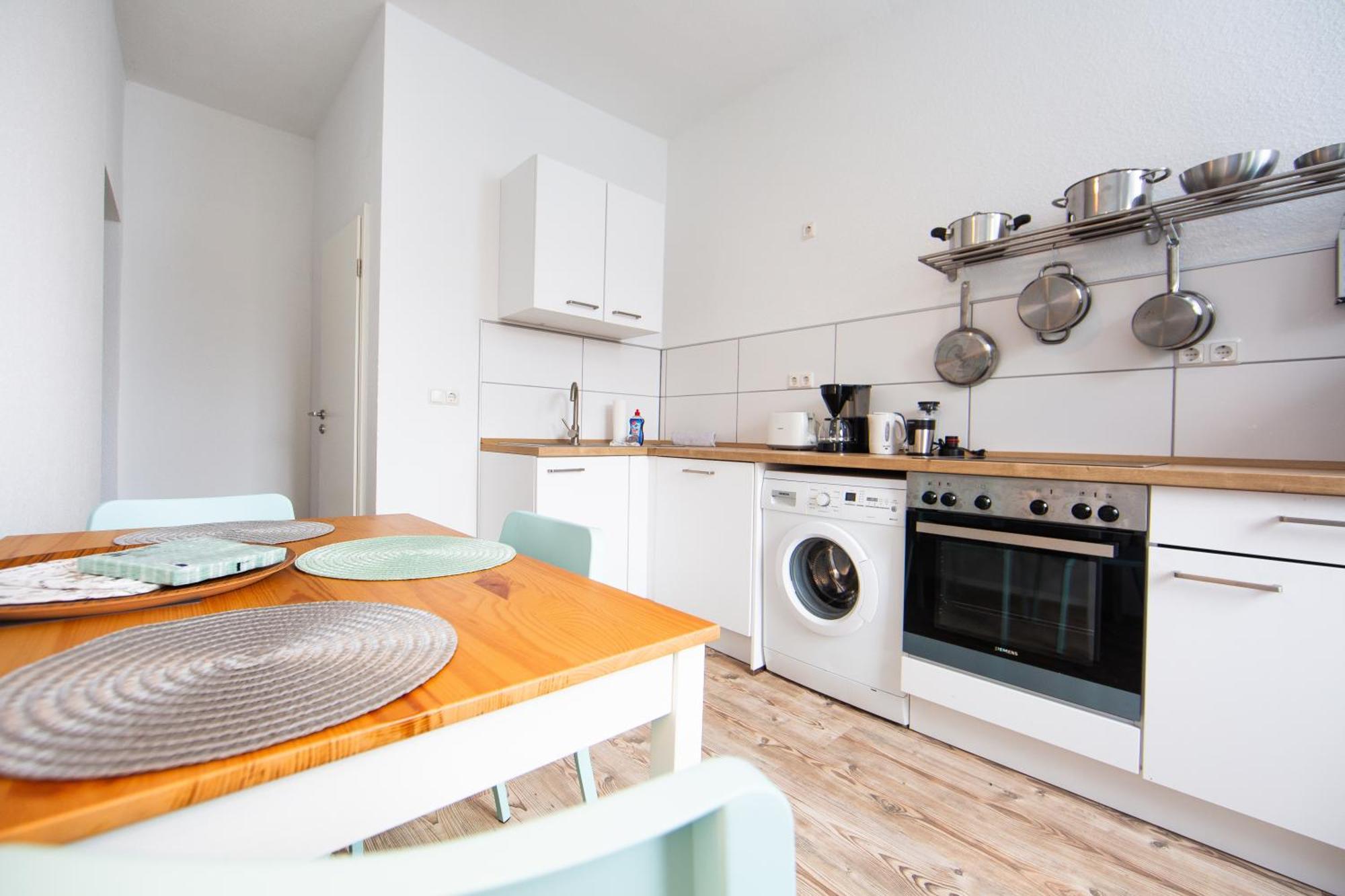 Grossraum-Apartments Mit 2Sz, Wz, Kueche, Smart-Tv, Parken, Etc Erfurt Camera foto